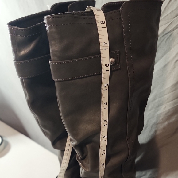 Rampage Gray Heeled Boots with Edgy Buckle Straps - Picture 5 of 10